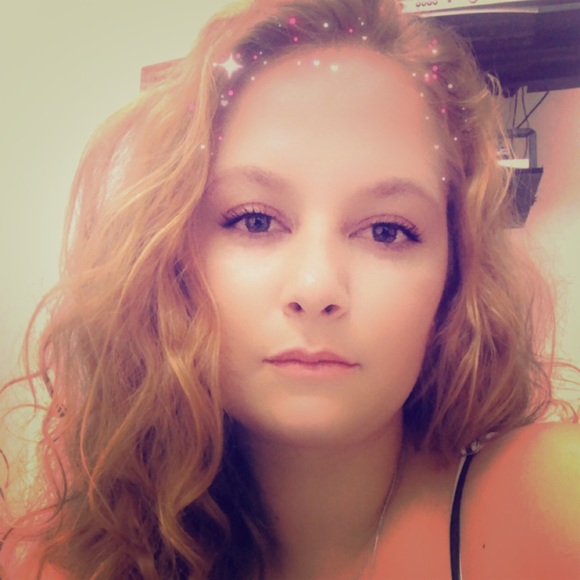 Meet your Posher, Luana - Picture 1 of 1